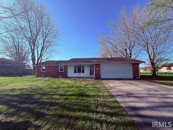125 E 180 CR North Road, Frankfort, IN 46058