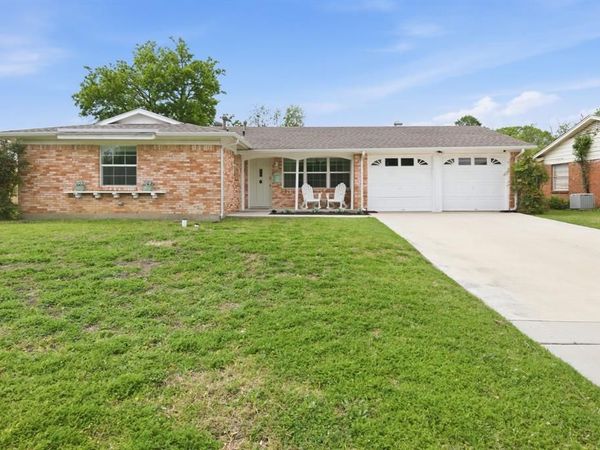 4709 Everest Drive, Fort Worth, TX 76132