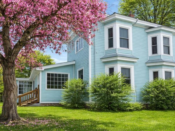 128 Middle Street , Farmington, ME 04938