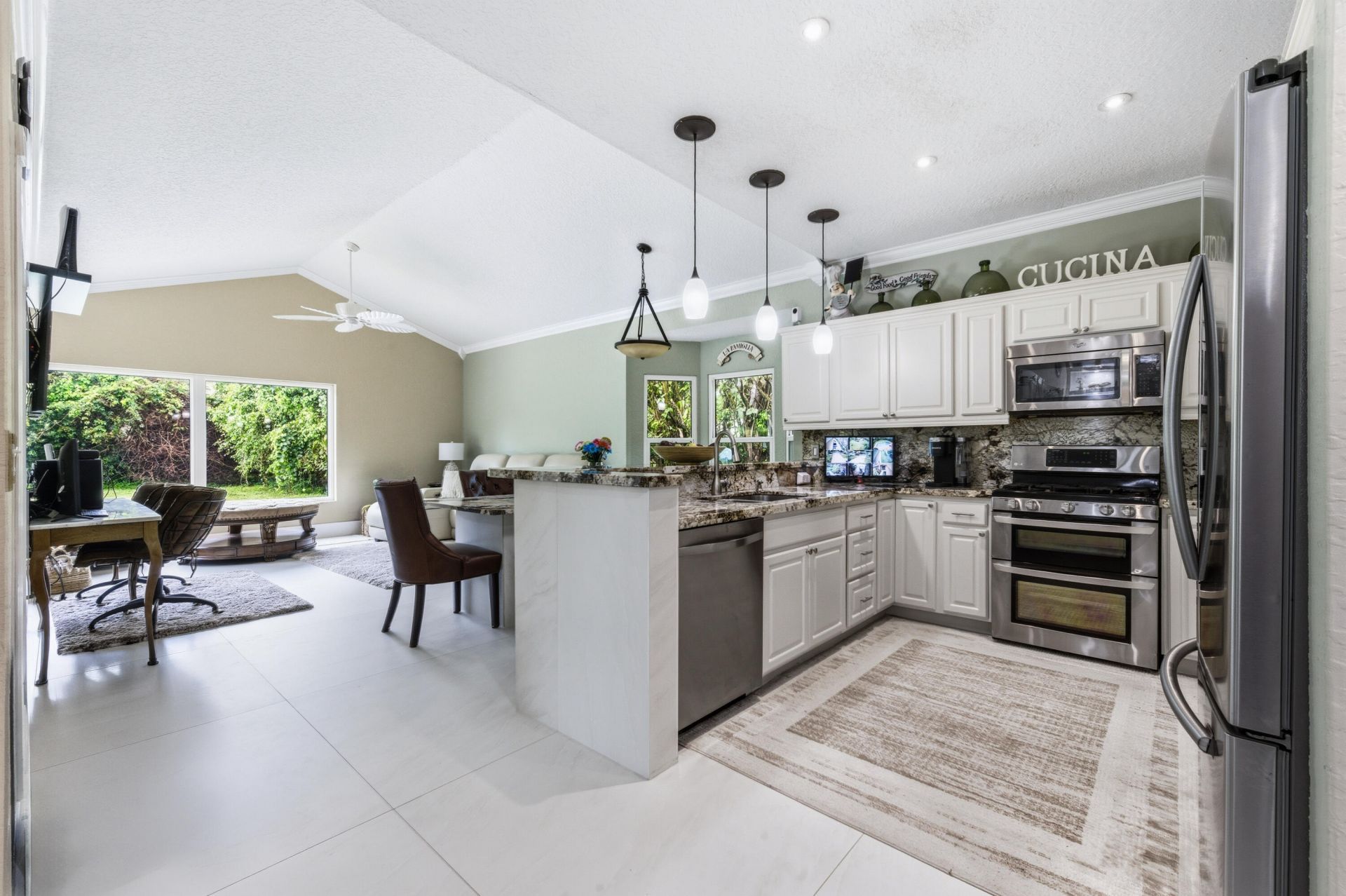 10114 Hunt Club Lane, Palm Beach Gardens, FL 33418 Photo