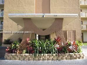 620 NE 12th Ave, Unit 408, Hallandale Beach, FL 33009 Photo