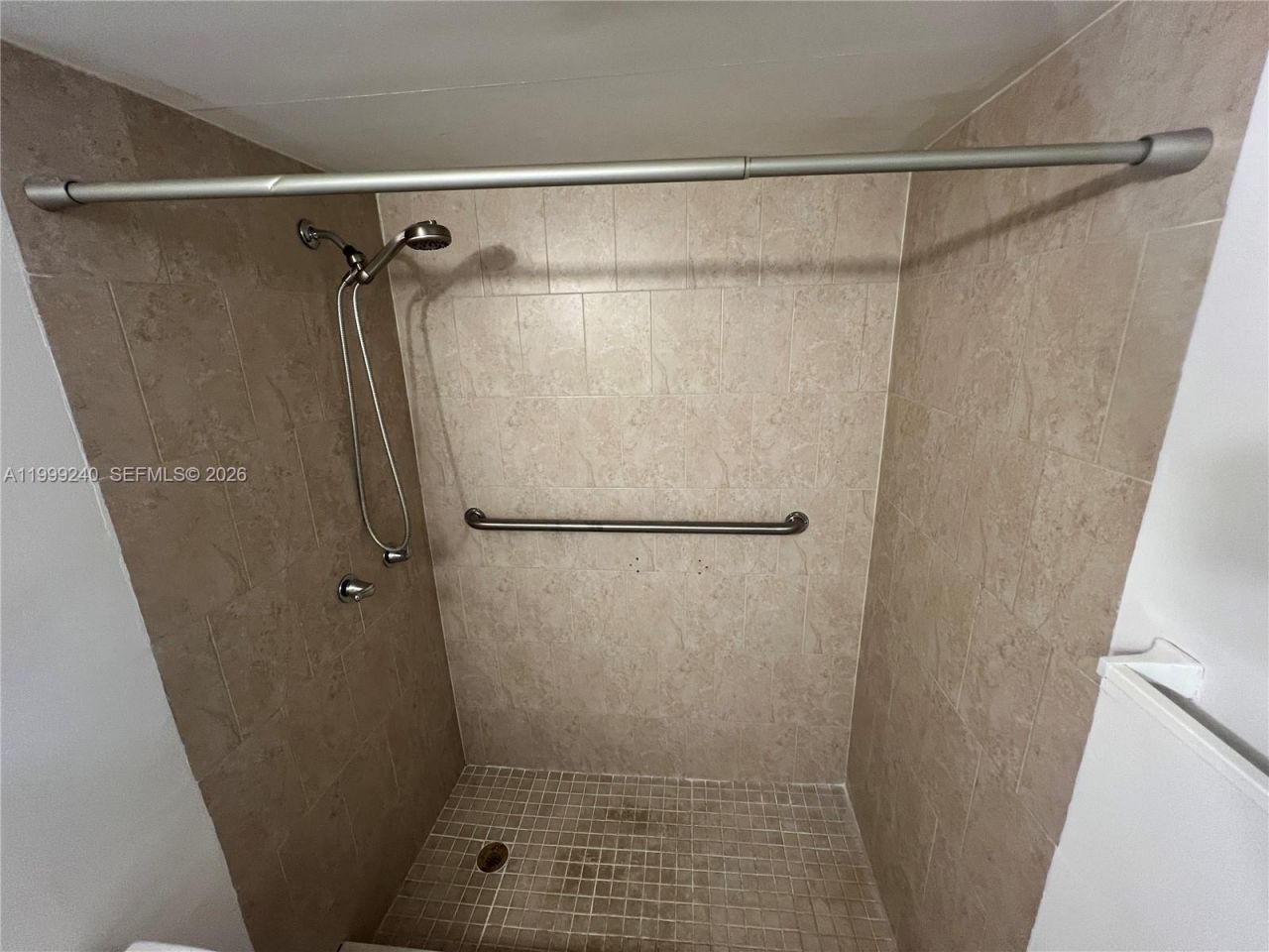 7473 SW 82nd St, Unit A209, Miami, FL 33143 Photo