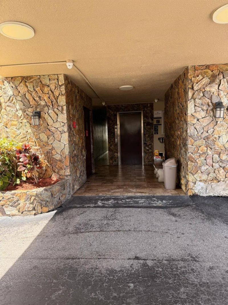Please Call For Address, Unit 401, Hallandale Beach, FL 33009 Photo