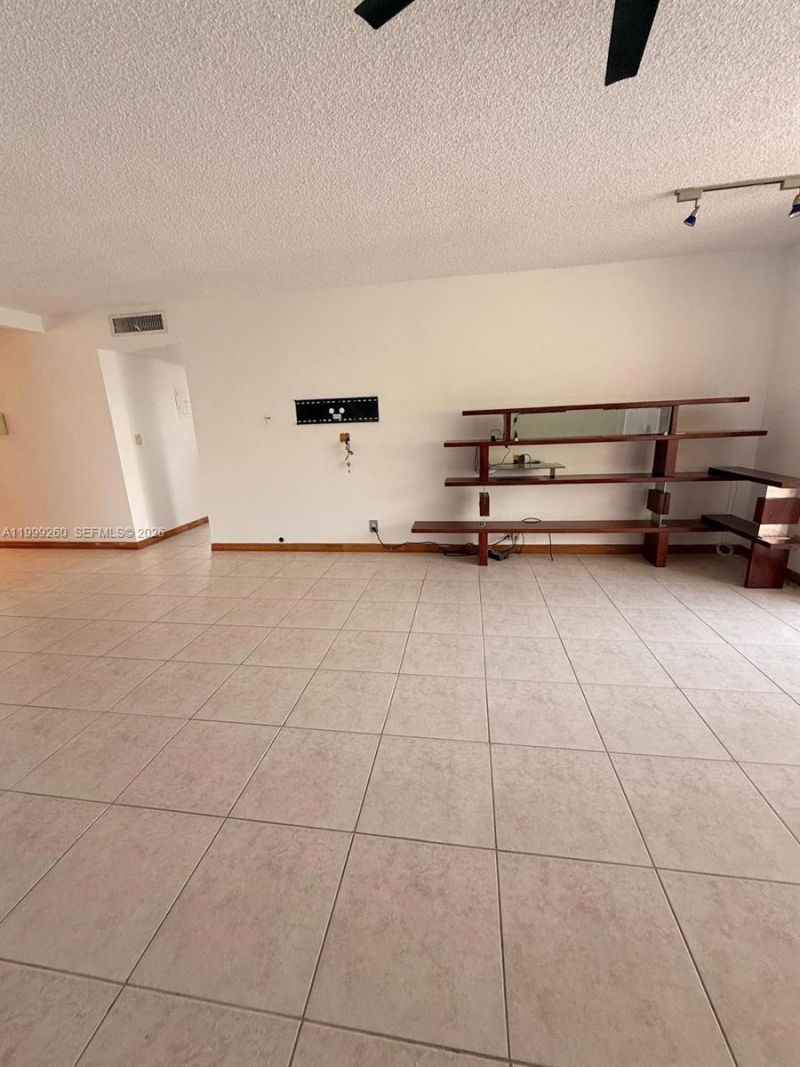 Please Call For Address, Unit 401, Hallandale Beach, FL 33009 Photo