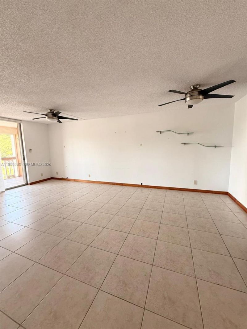 Please Call For Address, Unit 401, Hallandale Beach, FL 33009 Photo