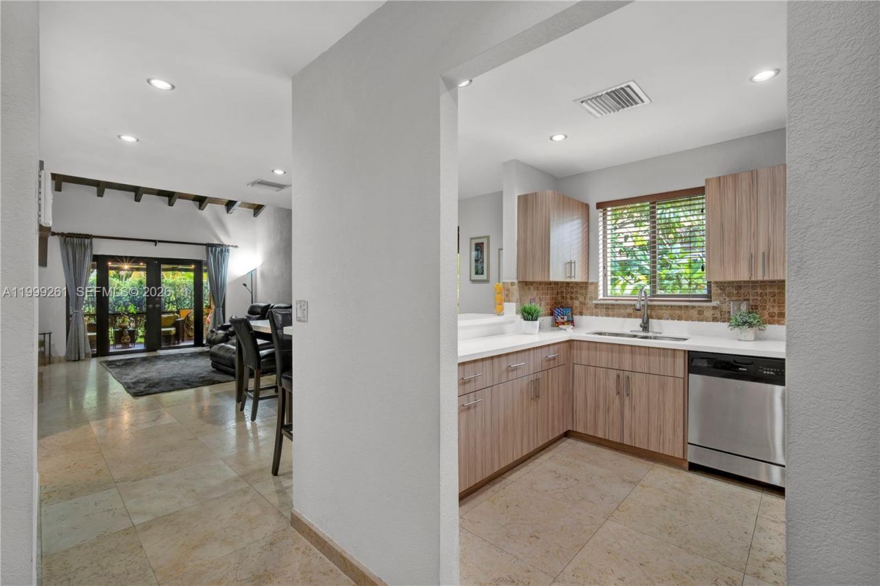 3996 Estepona Ave, Unit 4-A-1, Doral, FL 33178 Photo