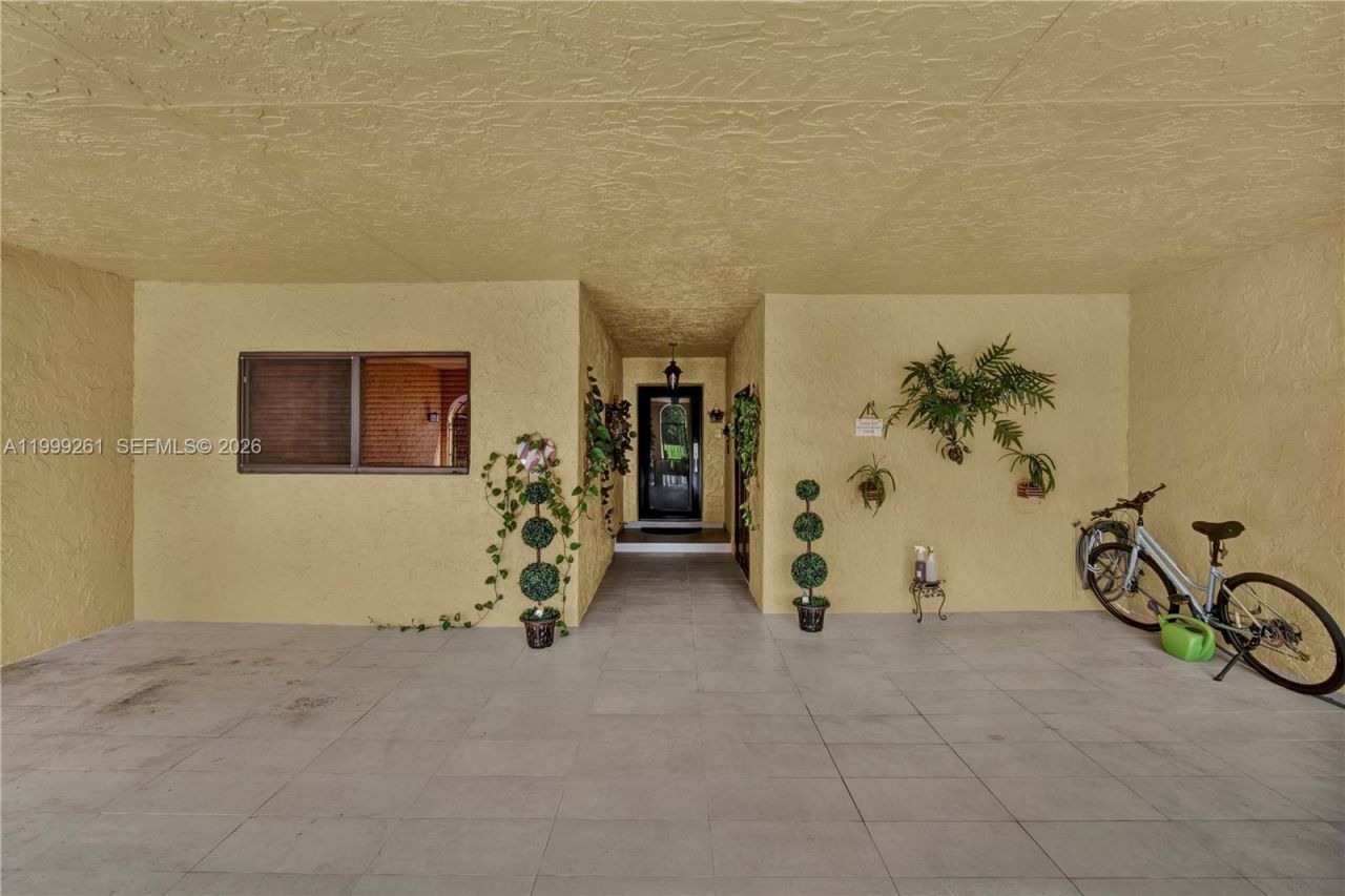 3996 Estepona Ave, Unit 4-A-1, Doral, FL 33178 Photo