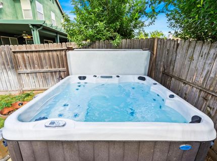 9044 Wharton Way, Elk Grove, CA 95624 Photo