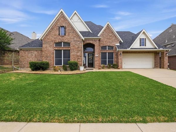5449 Lori Valley Lane, Fort Worth, TX 76244
