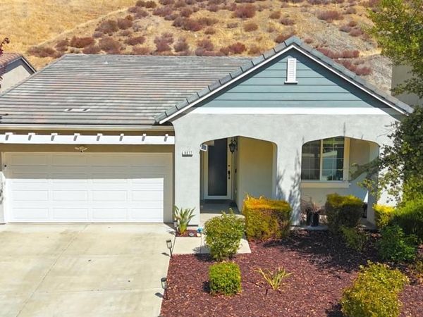 9077 Golf Canyon Drive , Patterson, CA 95363