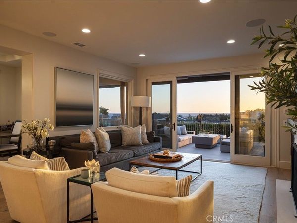 420 De Sola Terrace , Corona Del Mar, CA 92625