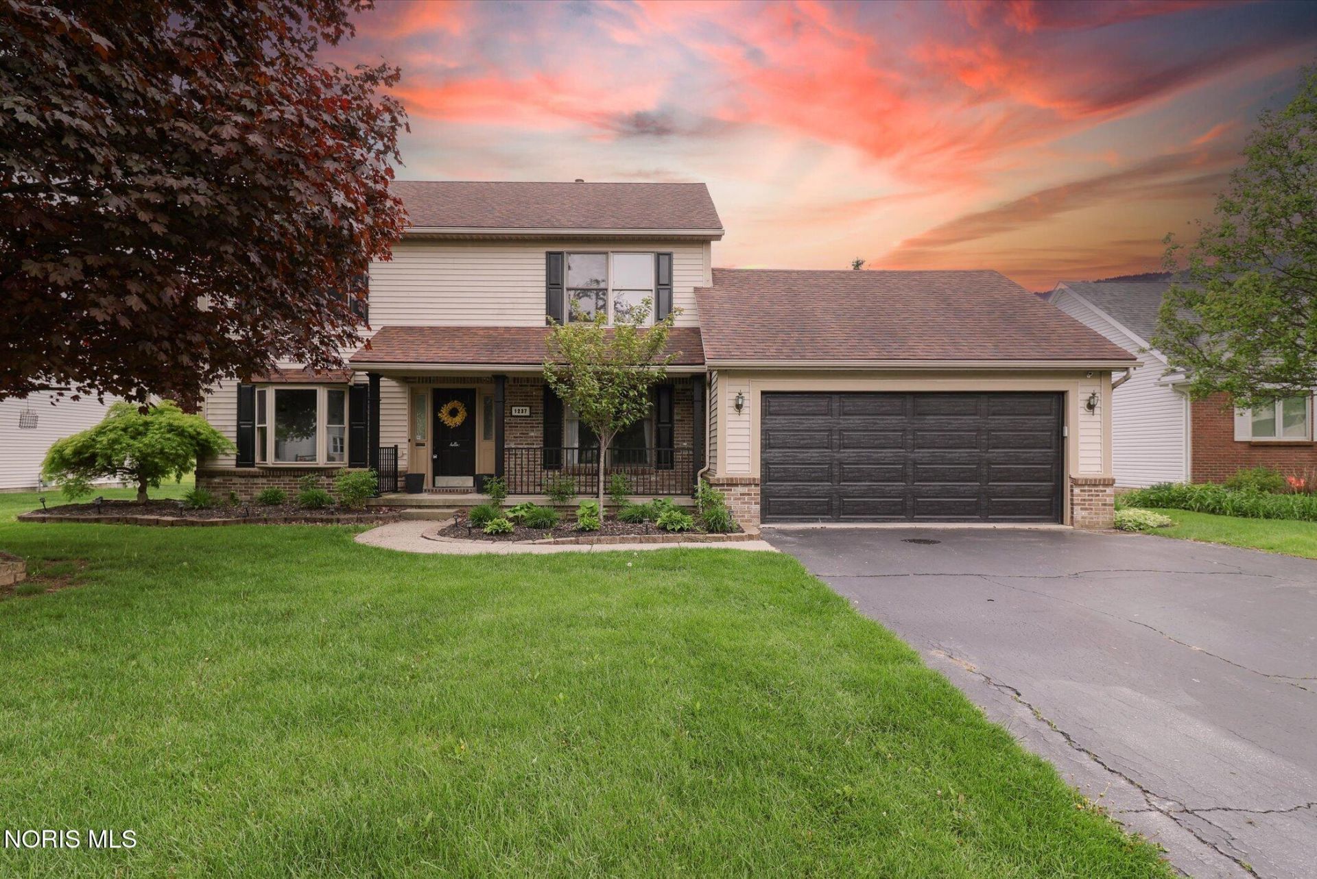 1237 Grassy Court, Rossford, OH 43460 Main Photo