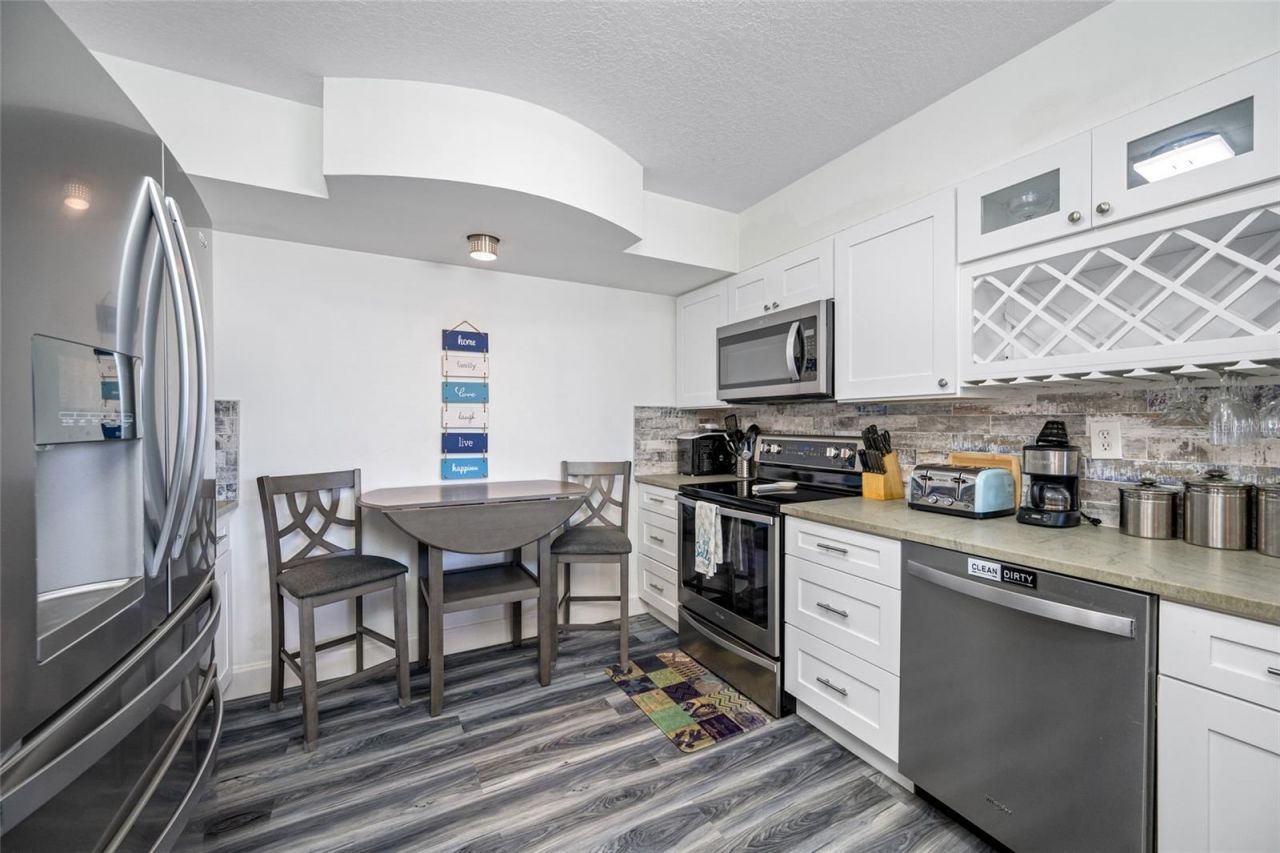 5701 Bahia Del Mar Circle, Unit 408, Saint Petersburg, FL 33715 Photo