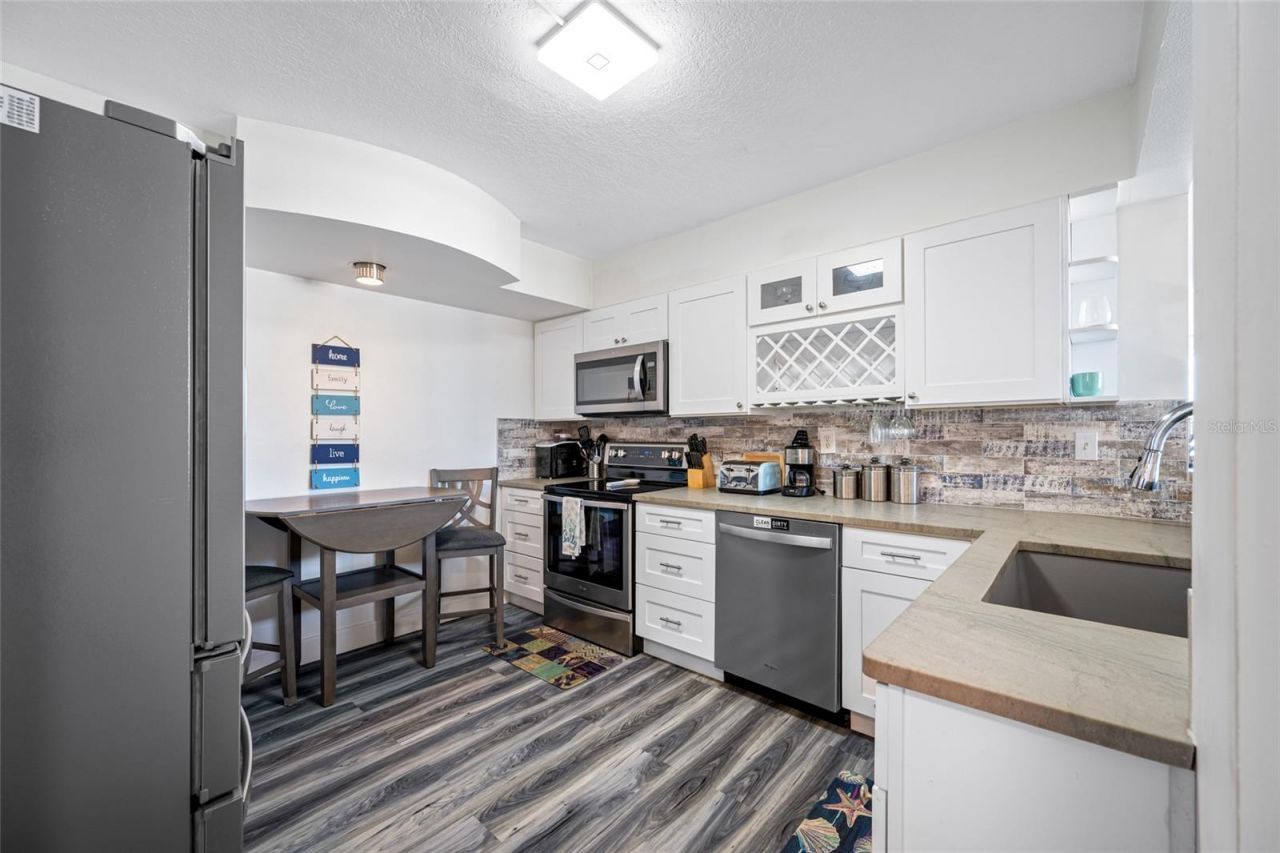5701 Bahia Del Mar Circle, Unit 408, Saint Petersburg, FL 33715 Photo