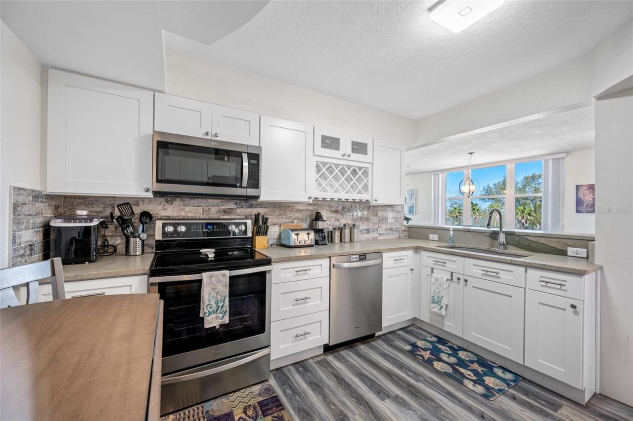5701 Bahia Del Mar Circle, Unit 408, Saint Petersburg, FL 33715 Photo