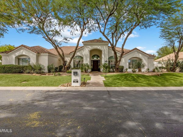 9646 E LAUREL Lane, Scottsdale, AZ 85260