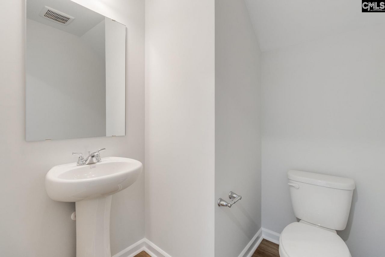 3042 Harborview Drive Photo 14