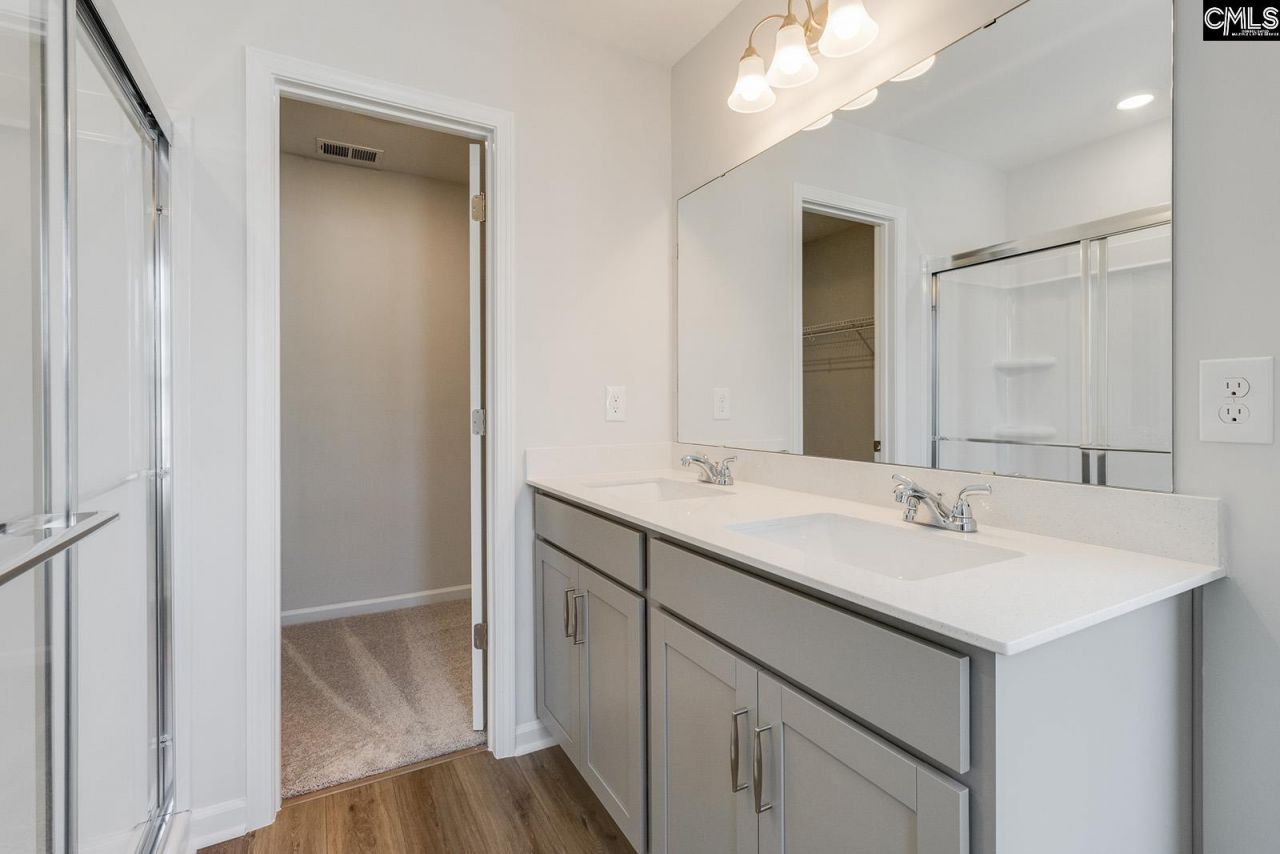 3042 Harborview Drive Photo 17