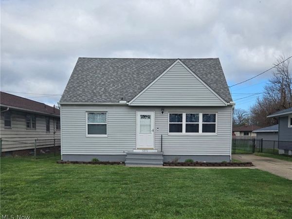 4290 Jennings Road , Cleveland, OH 44109