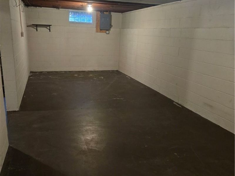 4290 Jennings Road, Cleveland, OH 44109 Photo 12