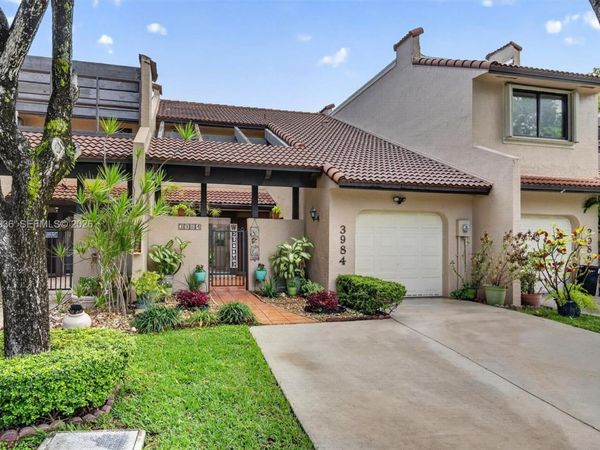 3984 Adra Ave, Unit E-51, Doral, FL 33178