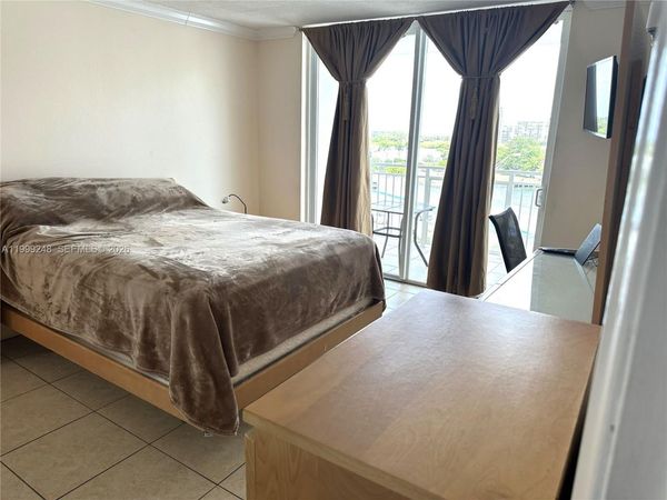 Unit 837, Hallandale Beach, FL 33009