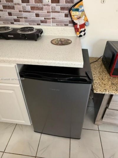 129 SE 5th St, Hallandale Beach, FL 33009 Photo