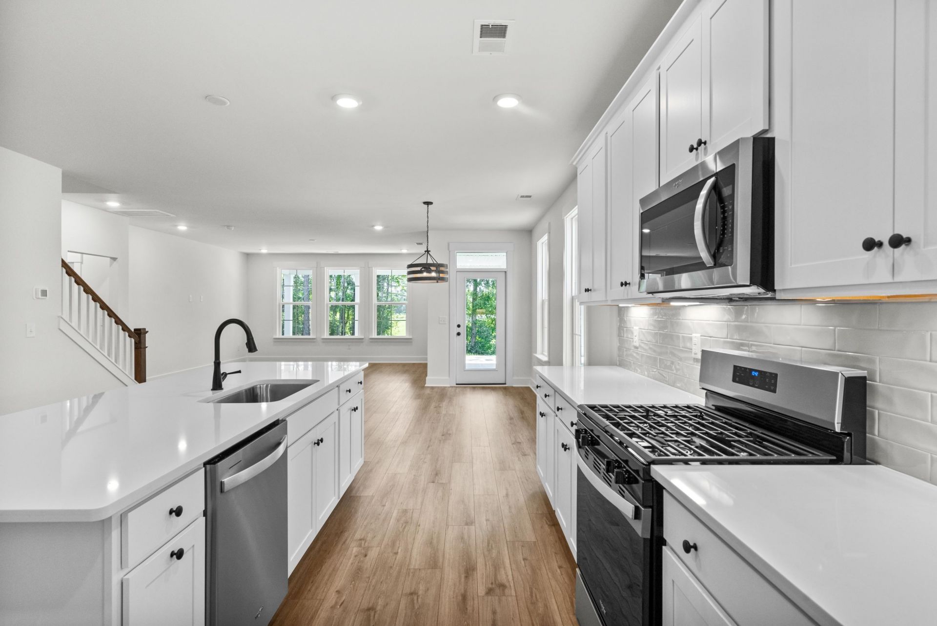 739 Sun Colony Blvd. Photo 10