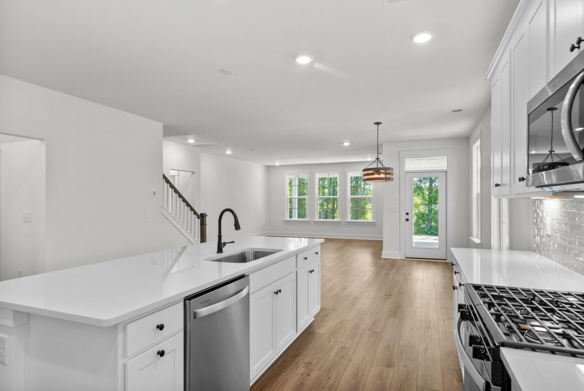 739 Sun Colony Blvd. Photo 11