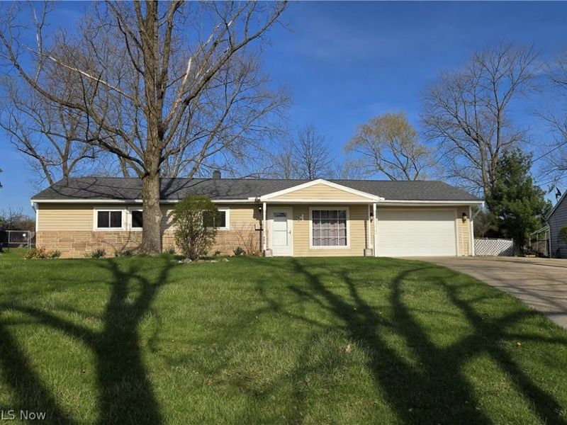 6279 Tonbridge Court , Bedford Heights, OH 44146 Photo 3