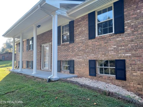 379 Luther Villa Rd, Sneedville, TN 37869