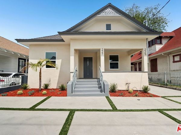 227 W 41st Street , Los Angeles, CA 90037