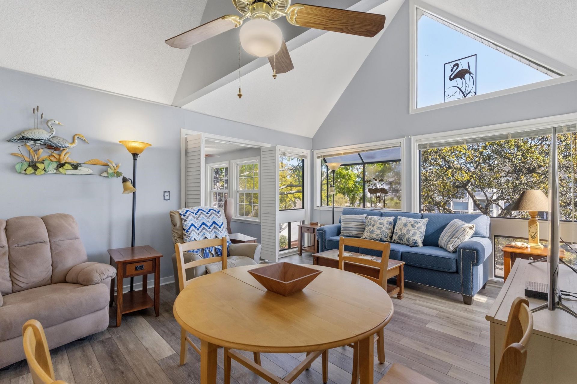 351 Lake Arrowhead Rd.  Photo 4