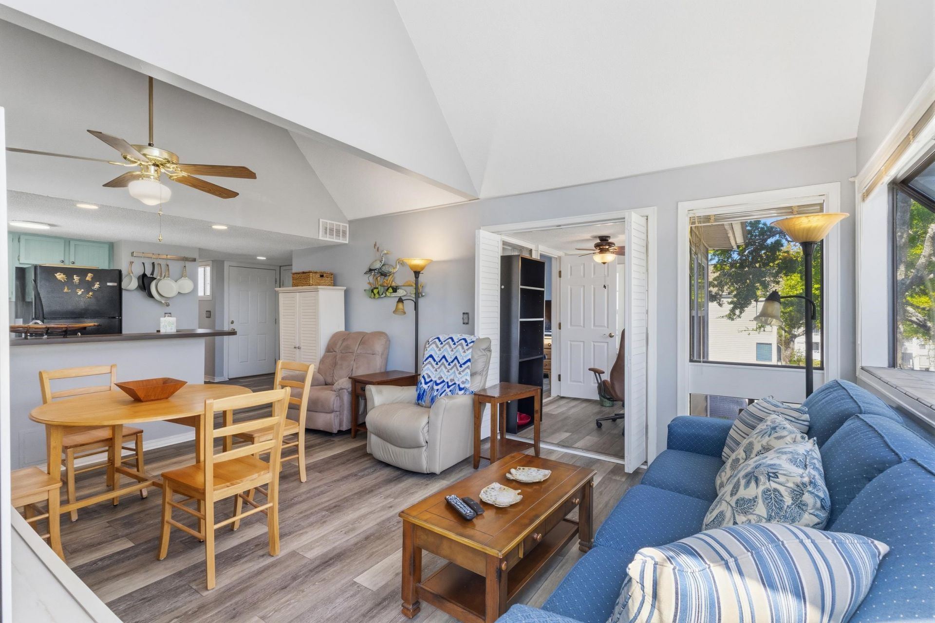 351 Lake Arrowhead Rd.  Photo 6