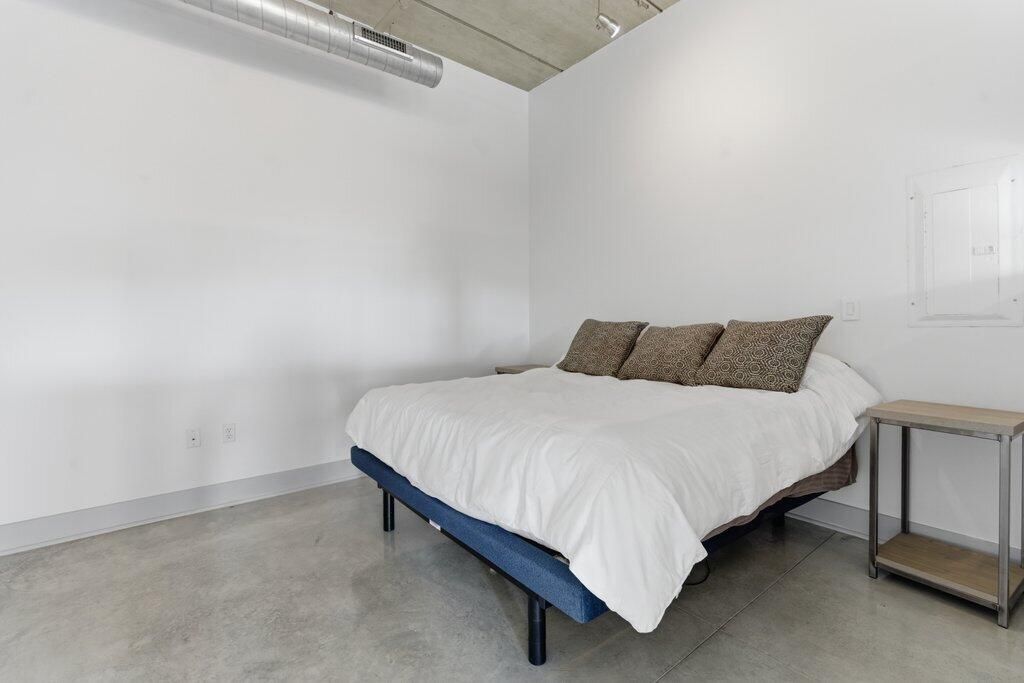 425 N Andrews Avenue, Unit 202, Fort Lauderdale, FL 33301 Photo