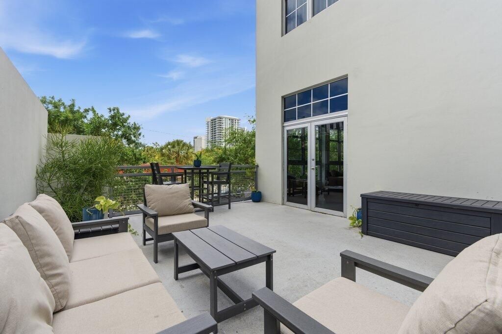 425 N Andrews Avenue, Unit 202, Fort Lauderdale, FL 33301 Photo