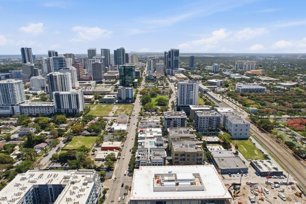 425 N Andrews Avenue, Unit 202, Fort Lauderdale, FL 33301 Photo