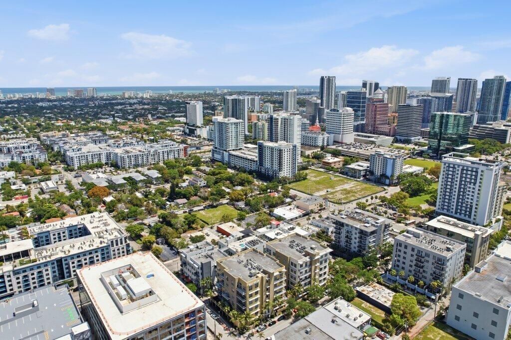 425 N Andrews Avenue, Unit 202, Fort Lauderdale, FL 33301 Photo