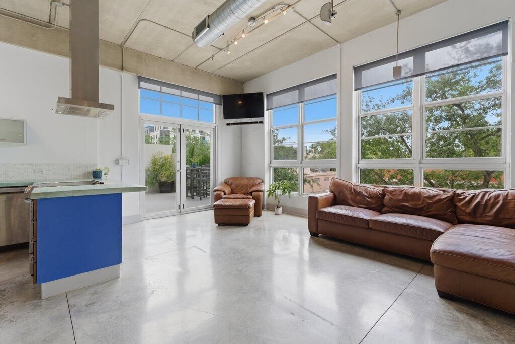 425 N Andrews Avenue, Unit 202, Fort Lauderdale, FL 33301 Photo