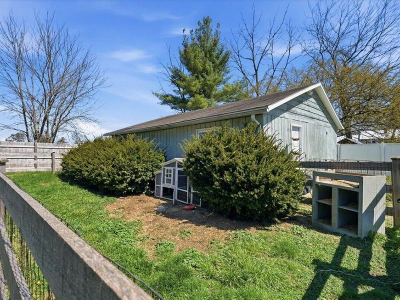 122 W Sandusky Street, Fredericktown, OH 43019 Photo 42