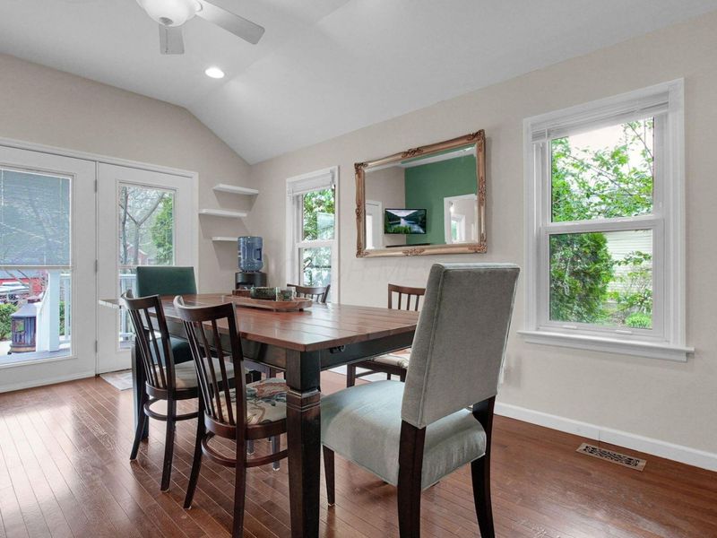 289 E Royal Forest Boulevard, Columbus, OH 43214 Photo 16