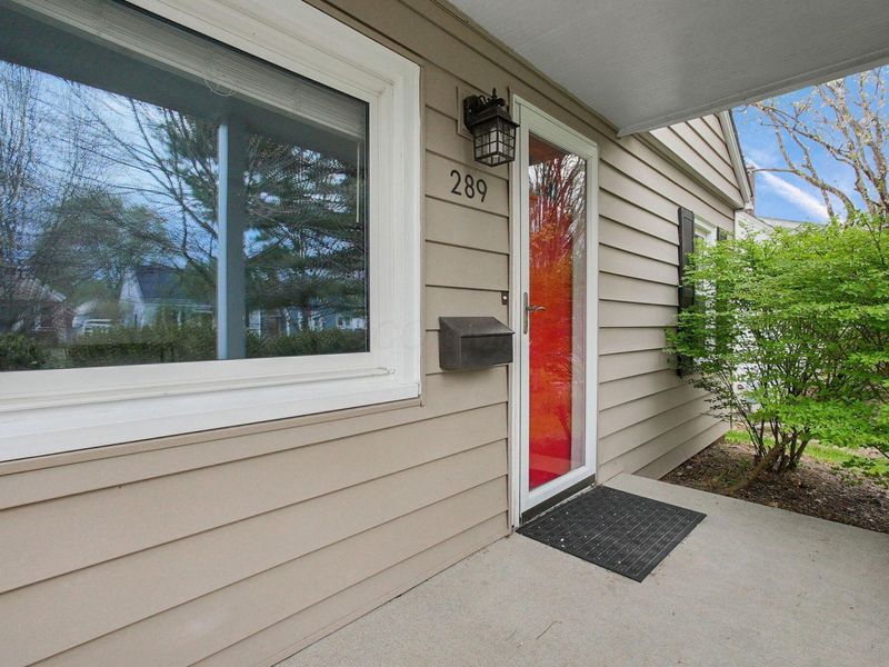 289 E Royal Forest Boulevard, Columbus, OH 43214 Photo 5
