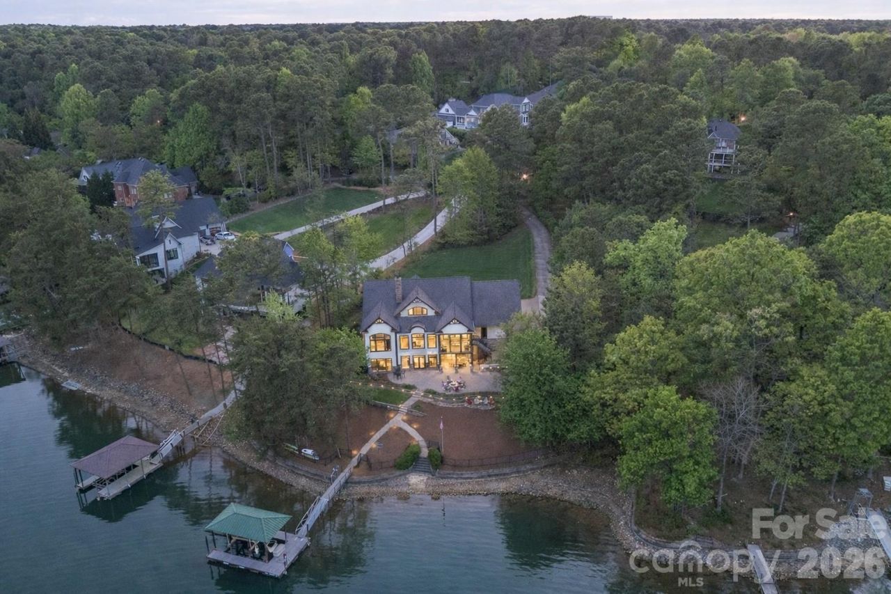 9116 Thackery Lane, Sherrills Ford, NC 28673 Main Photo