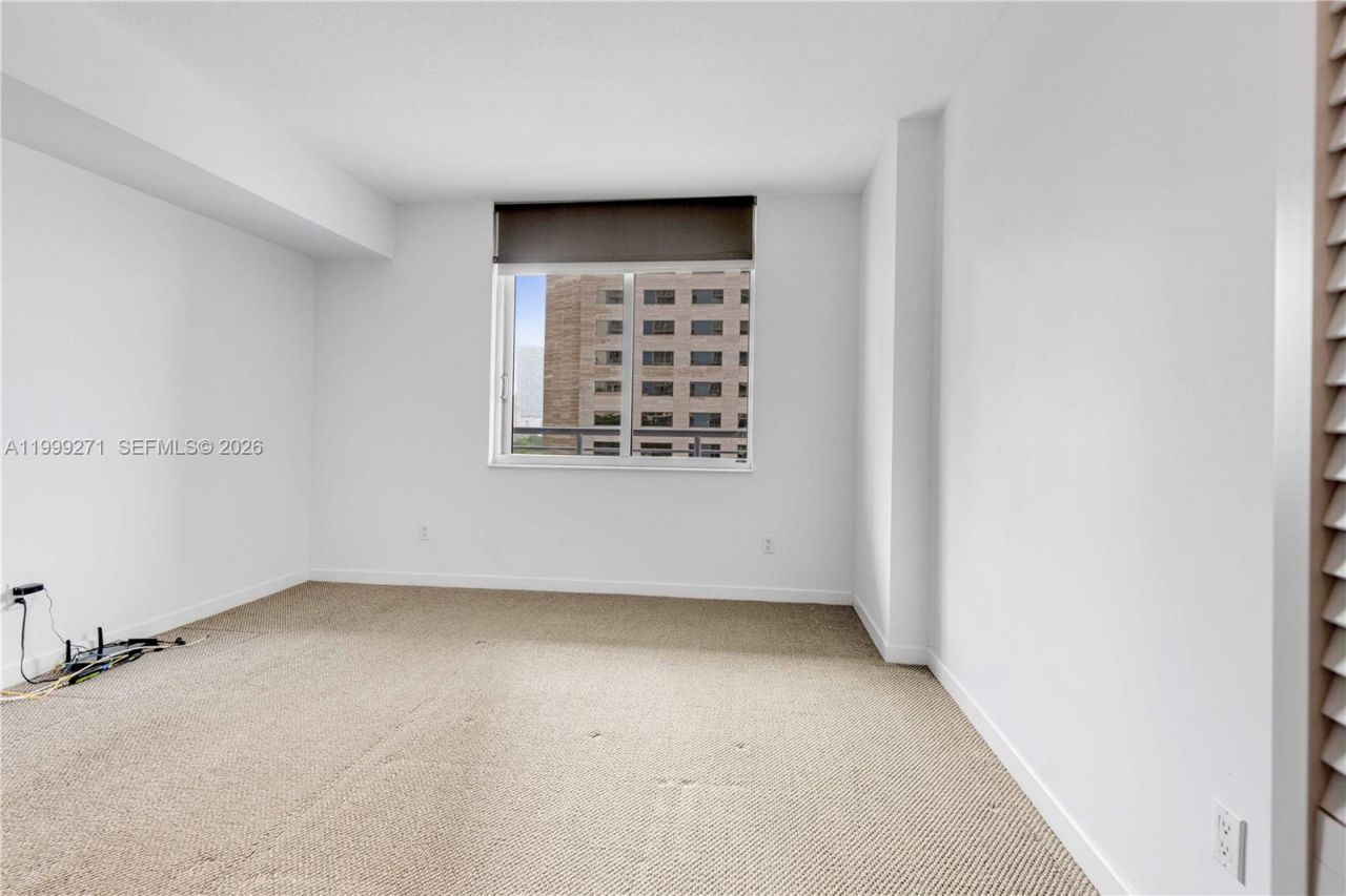 335 S Biscayne Blvd, Unit 1004, Miami, FL 33131 Photo