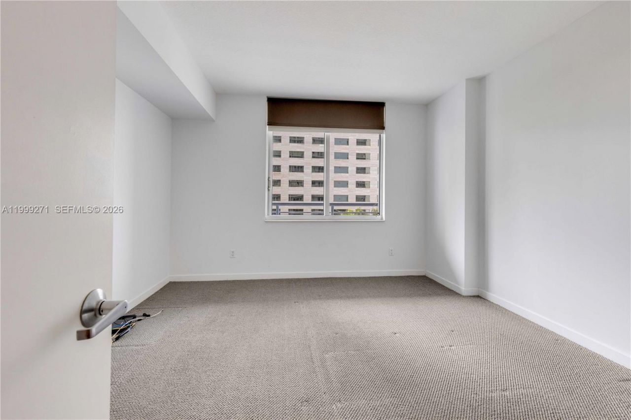 335 S Biscayne Blvd, Unit 1004, Miami, FL 33131 Photo