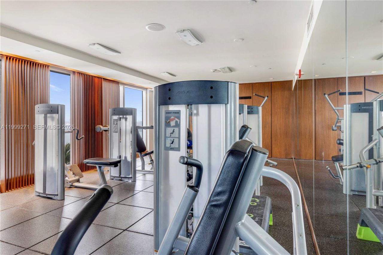 335 S Biscayne Blvd, Unit 1004, Miami, FL 33131 Photo