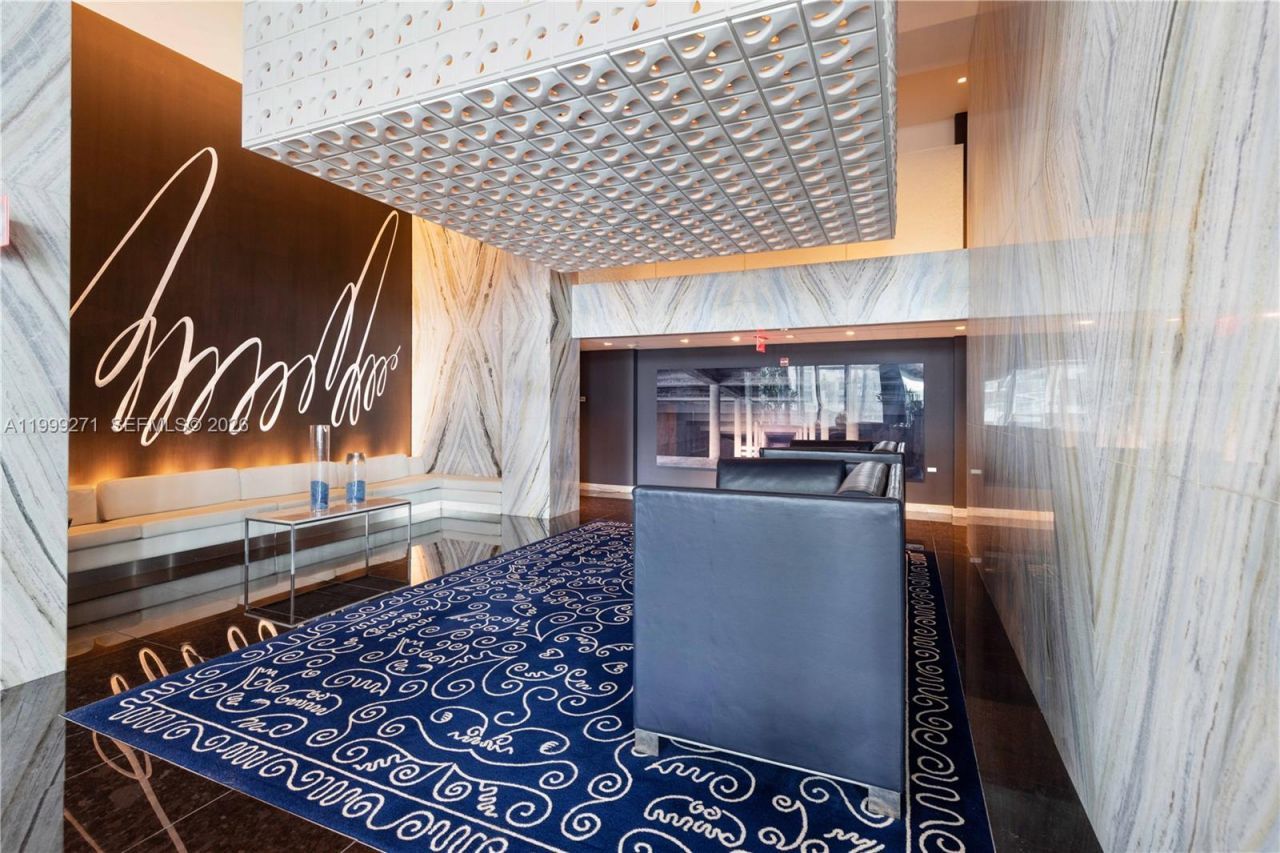 335 S Biscayne Blvd, Unit 1004, Miami, FL 33131 Photo