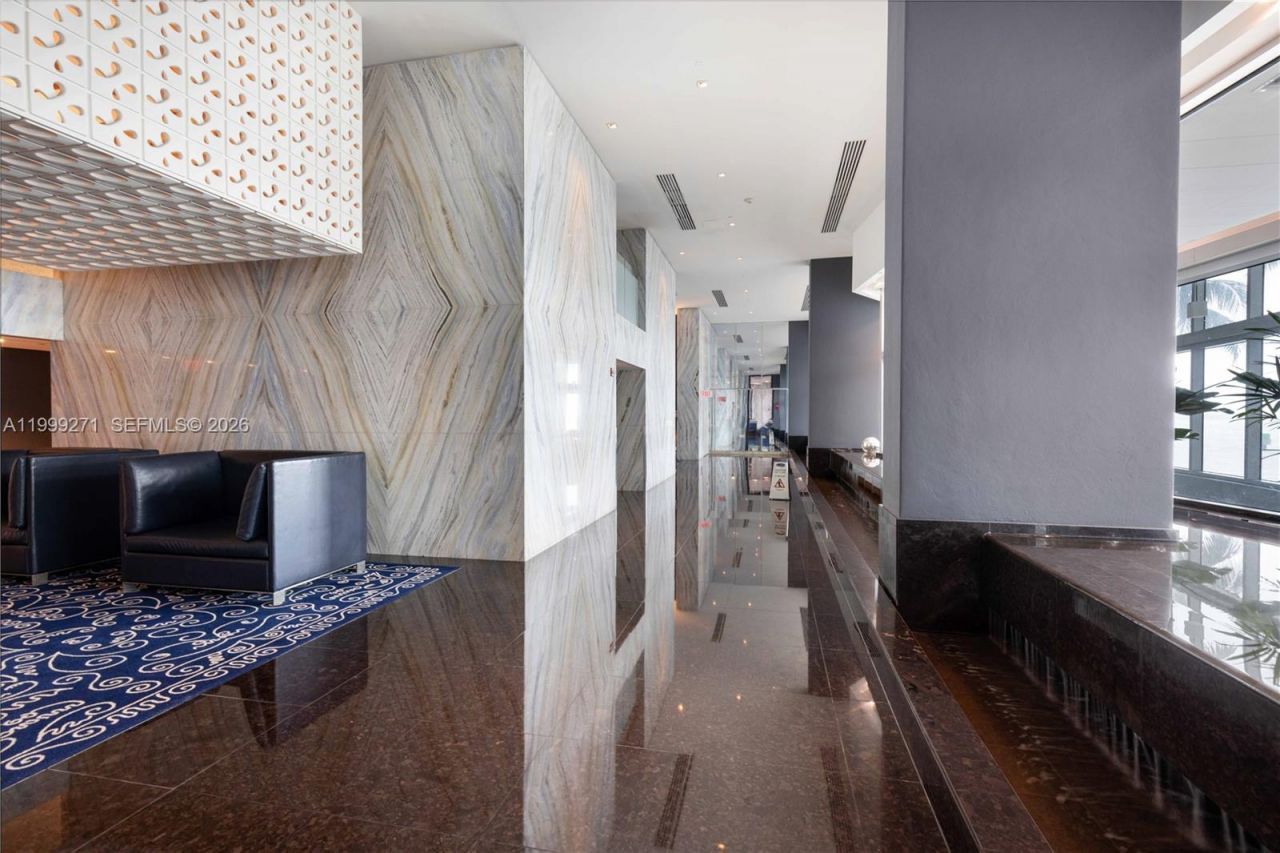 335 S Biscayne Blvd, Unit 1004, Miami, FL 33131 Photo