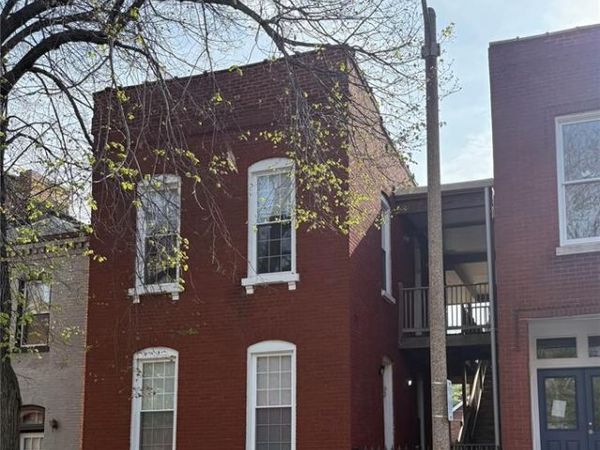 2422 McNair Avenue , St Louis, MO 63104