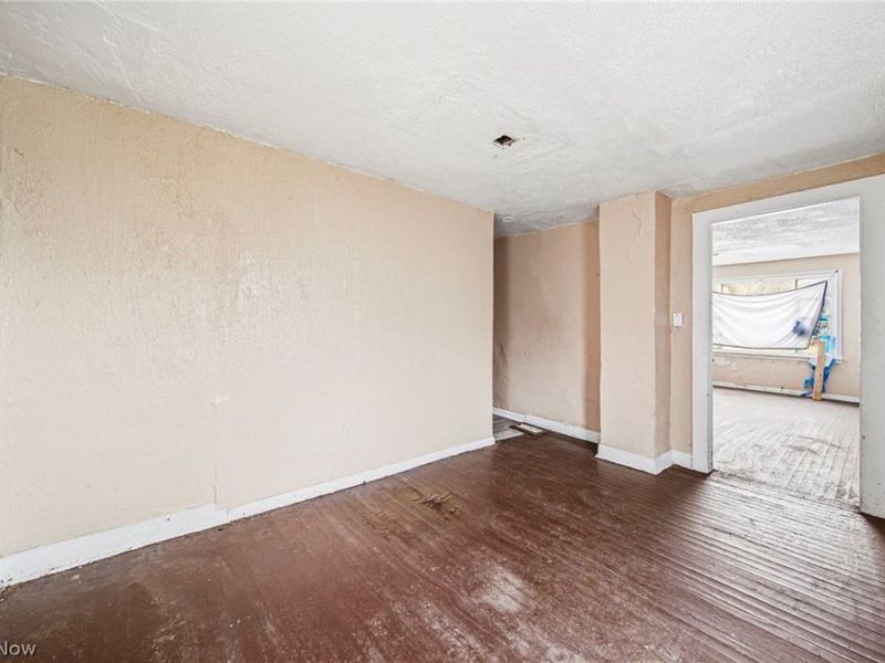 798 E 100th Street, Cleveland, OH 44108 Photo 12